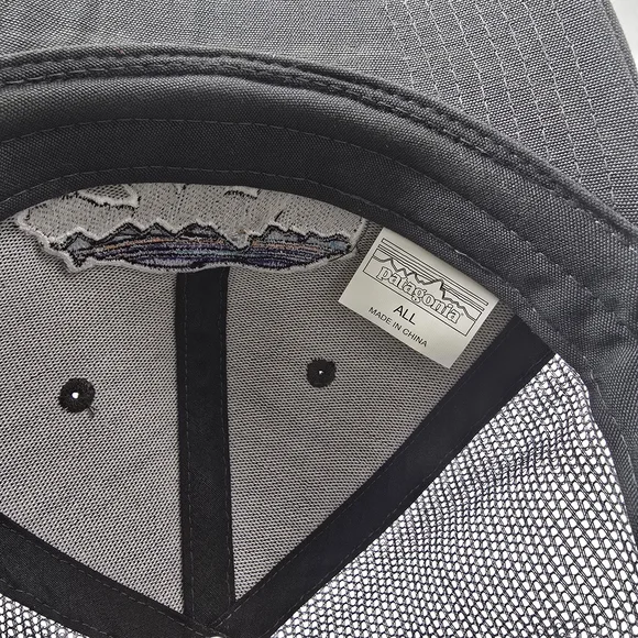 PATAGONIA Fitz Roy Bear Trucker Hat Gray Mesh Snapback Cap MENS ADJUSTABLE - Picture 4 of 4